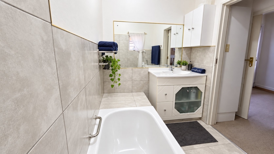 To Let 3 Bedroom Property for Rent in Kiepersol Free State